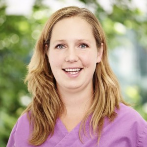 Kathrin Karrer - Professionelle Zahnreinigung - seit 2012 bei uns